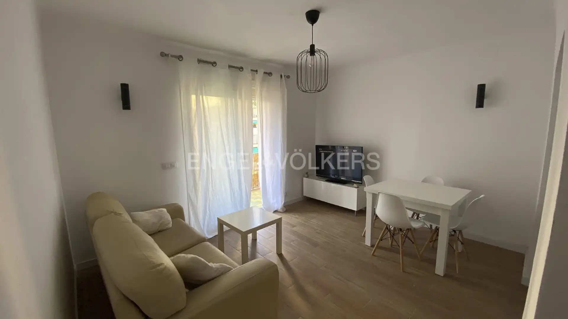 Sala de estar de Piso en venta en Barcelona con Calefacción y Balcón