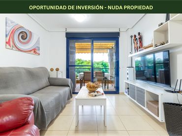 Piso con piscina en venta en Carrer Riu Bellcaire