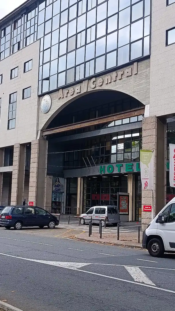 Exterior view of Flat for sale in Santiago de Compostela   with Terrace, Storage room and Furnished