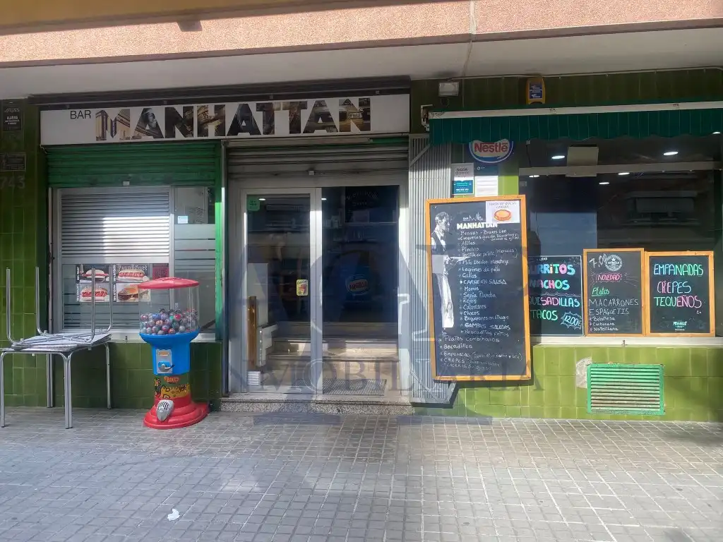 Local en traspaso en Badalona
