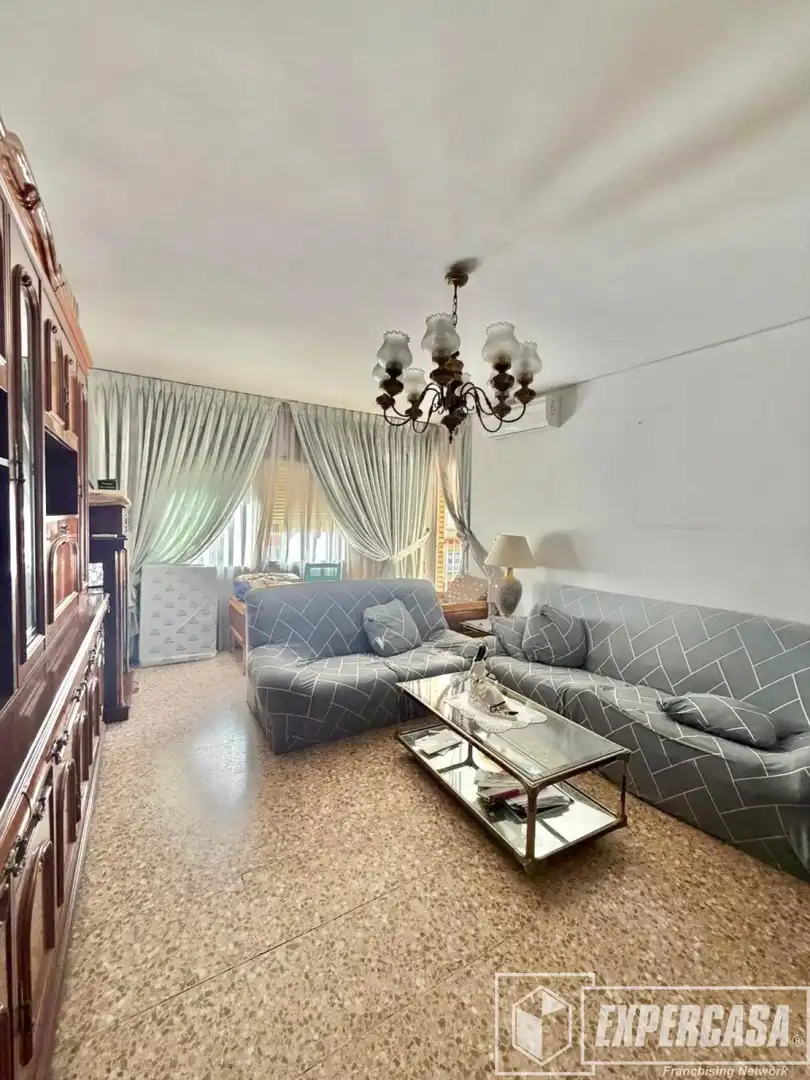 Sala de estar de Piso en venta en Valencia con Aire acondicionado y Amueblado