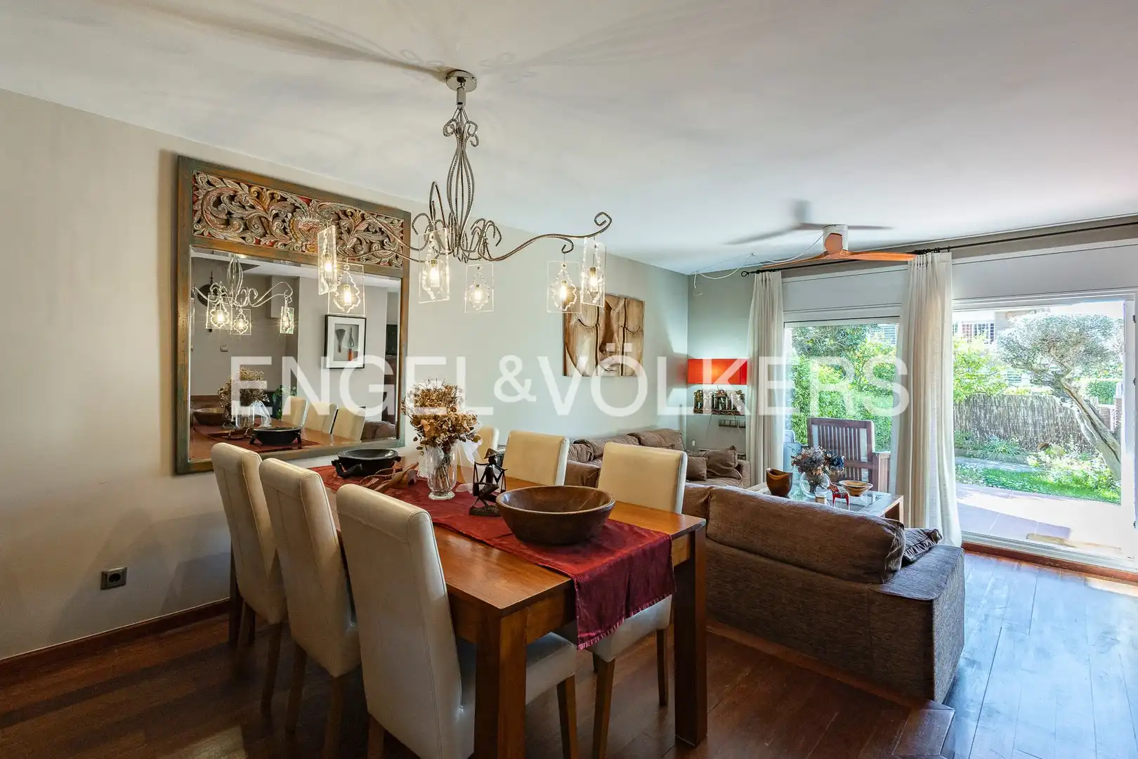 Dining room of Houses for sale in Sant Feliu de Llobregat  with Heating, Private garden and Terrace