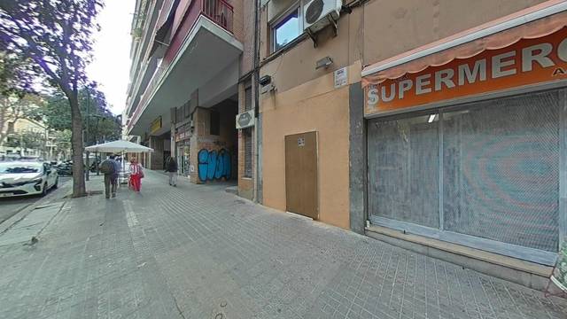 Local comercial en Venta en El Clot