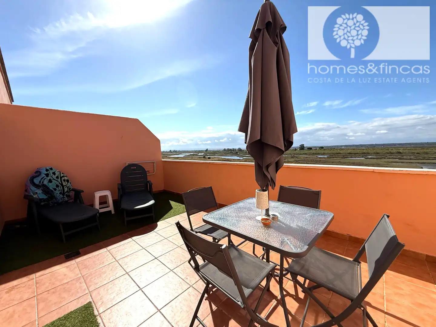 Terraza de Ático en venta en Ayamonte con Aire acondicionado, Amueblado y Piscina comunitaria