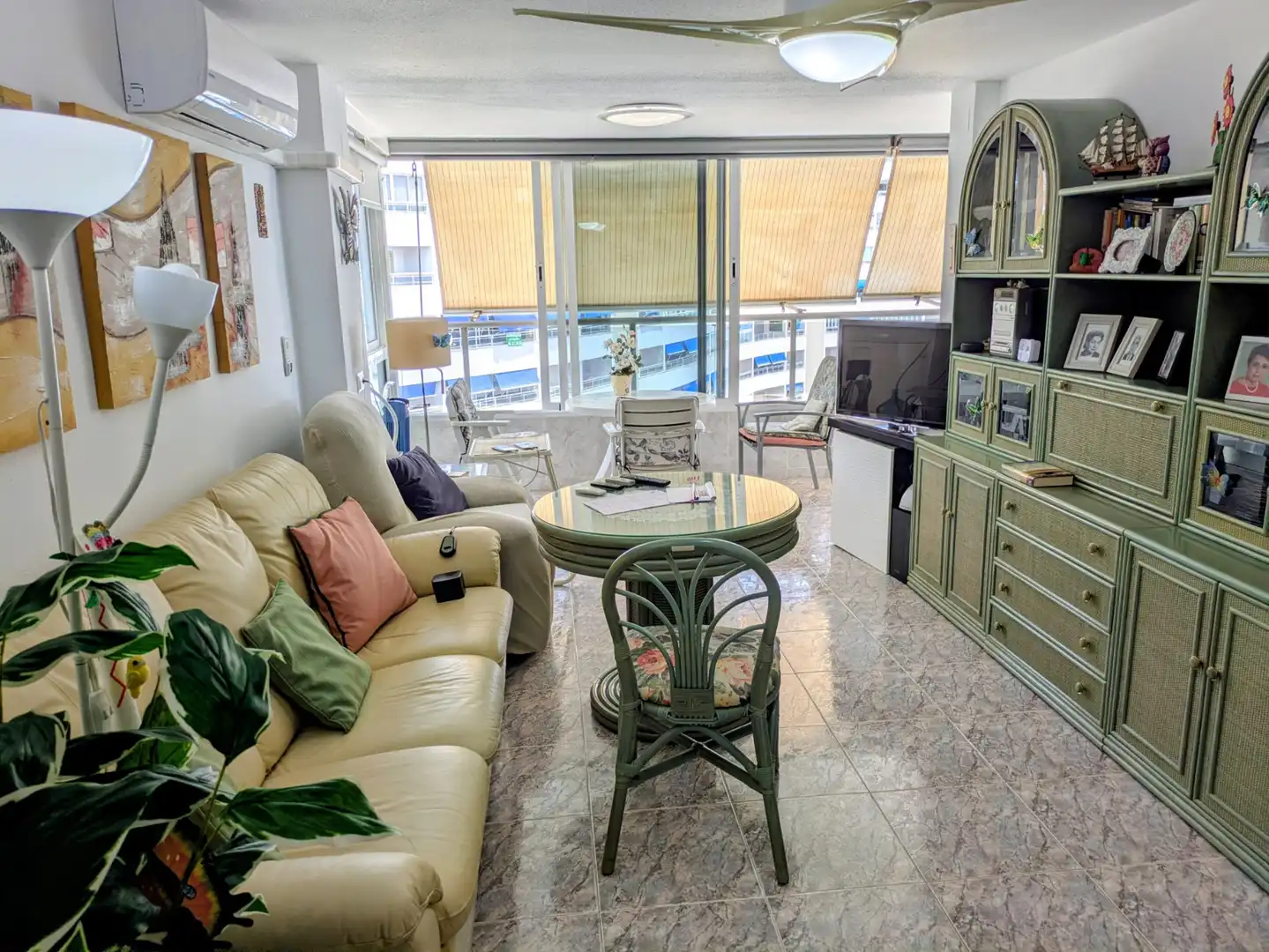 Living room of Apartments for sale in Cullera  with Terrace, Furnished and Community pool