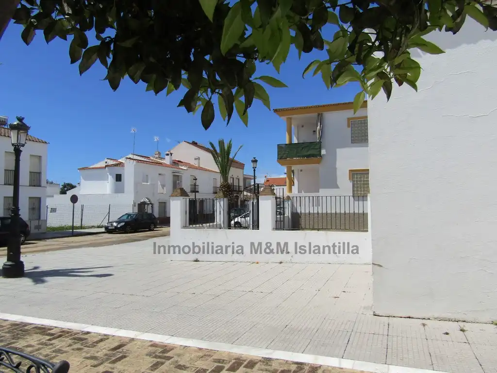 Vista exterior de Piso en venta en Isla Cristina con Aire acondicionado, Terraza y Amueblado
