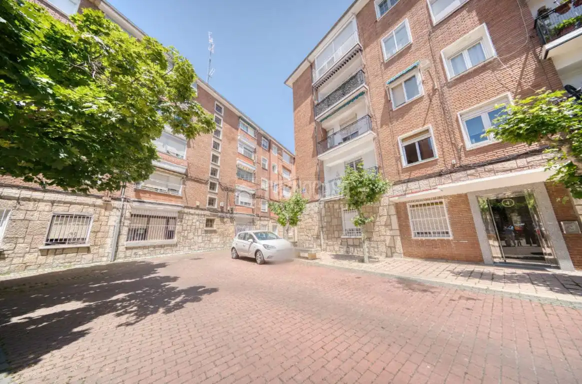 Vista exterior de Pis en venda en Valladolid amb Calefacció