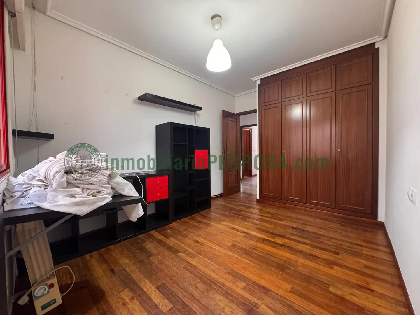 Bedroom of Flat for sale in Pontevedra Capital   with Heating and Storage room