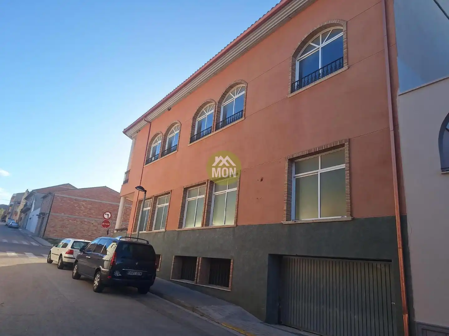 Edifici en venda a Castelló de Rugat