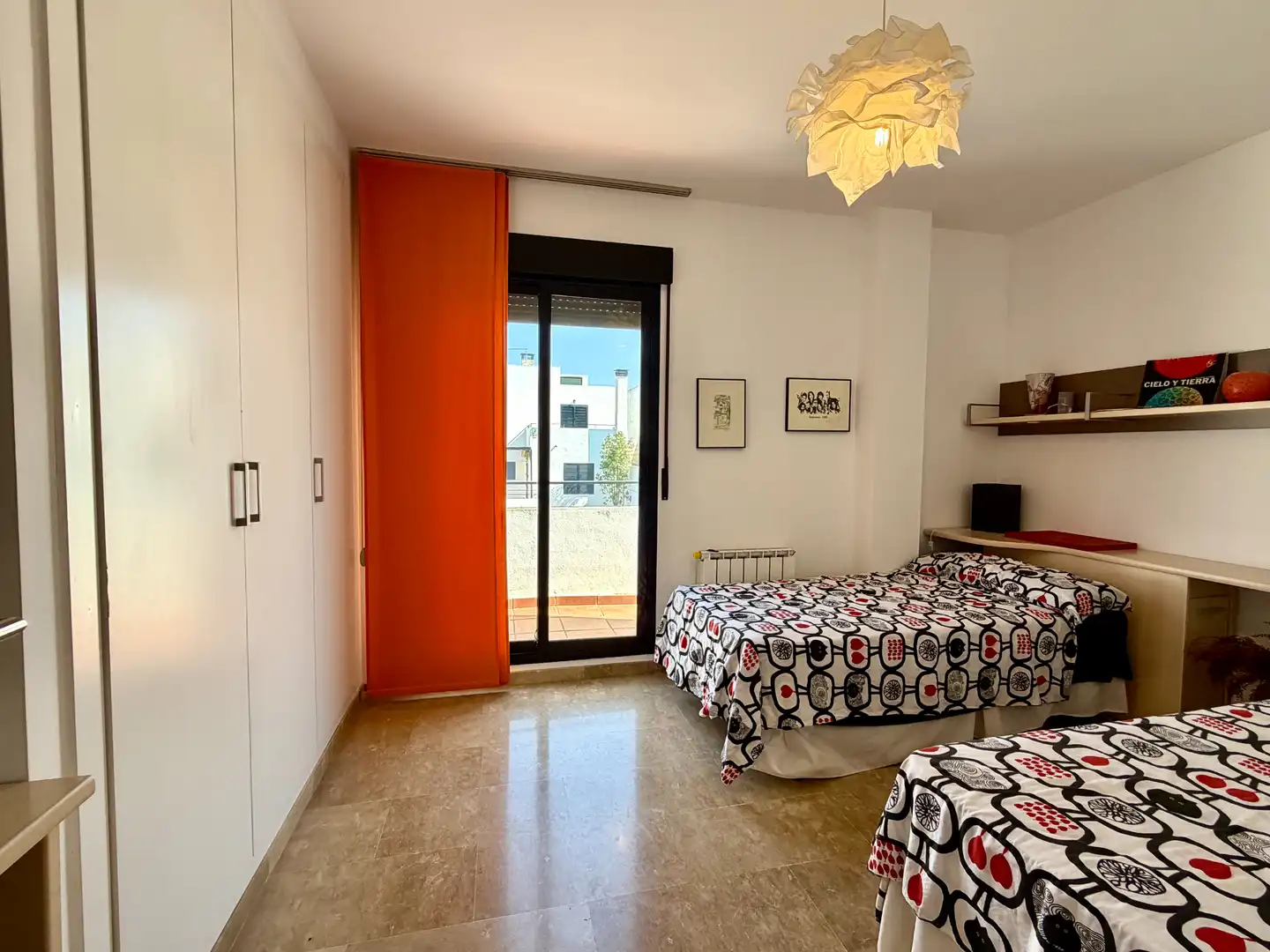Habitación de Casa o chalet en venta en Albolote con Aire acondicionado, Calefacción y Jardín privado