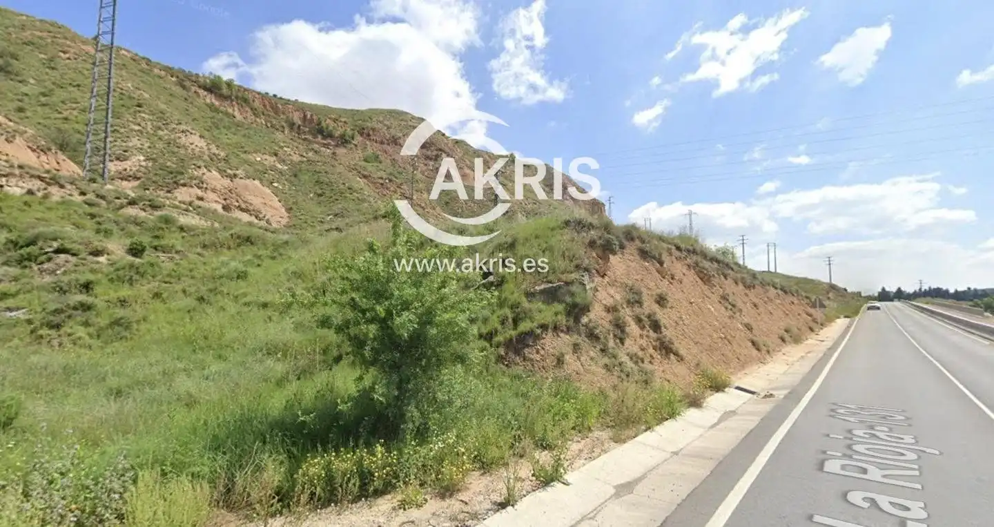 Rustikales Grundstück zum Verkauf in Avenida de Mendavia, paraje Cantabria, imagen 4