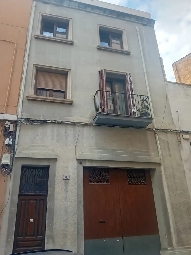 Vista exterior de Casa adosada en venta en Valls con Calefacción, Terraza y Trastero