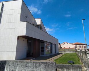 Vista exterior de Casa o xalet en venda en Santander amb Calefacció, Jardí privat i Parquet
