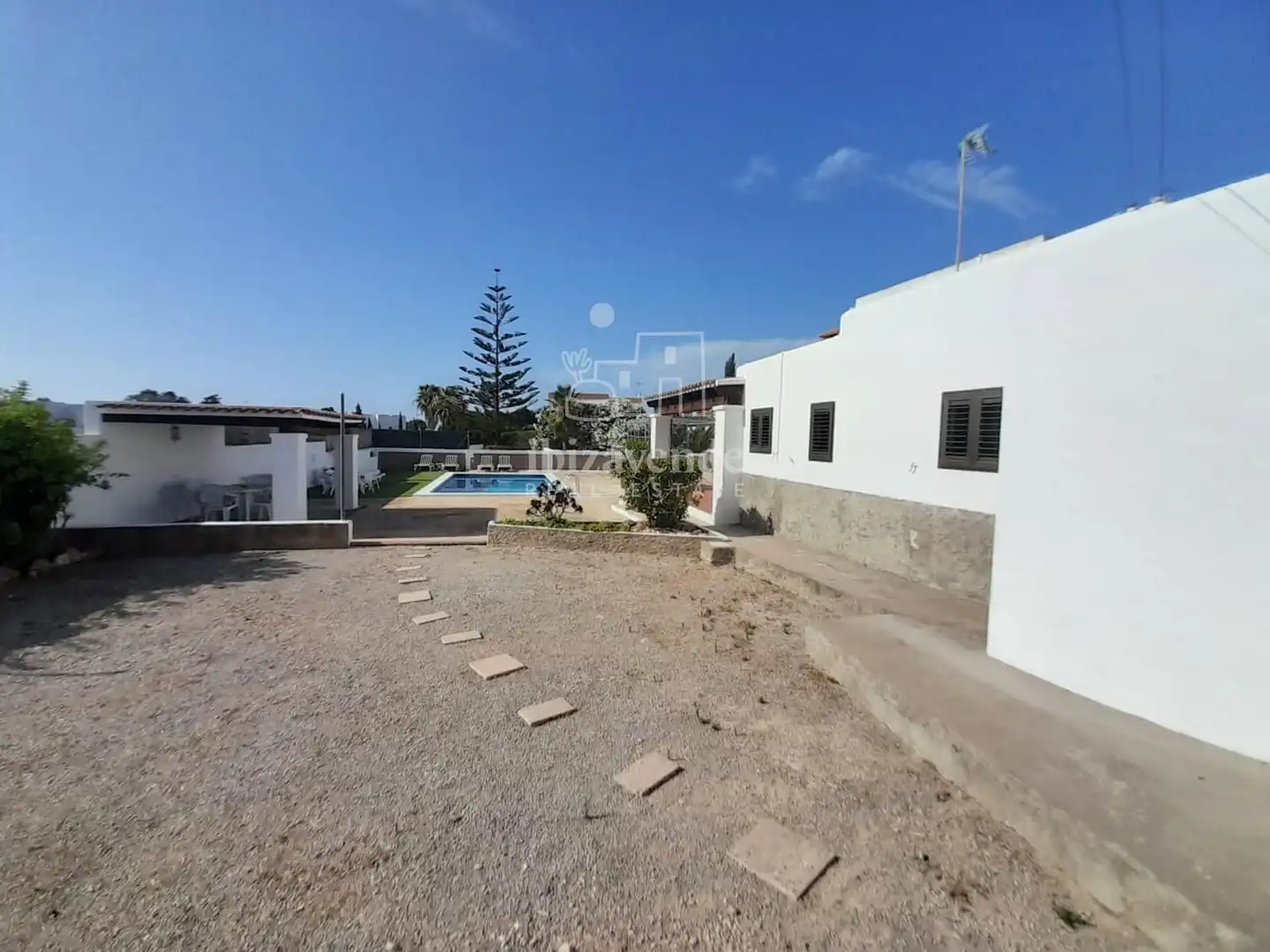 Vista exterior de Casa o xalet en venda en Sant Josep de sa Talaia amb Aire condicionat, Calefacció i Parquet