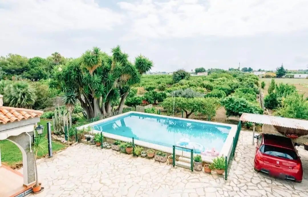 Piscina de Casa o chalet en venta en Castellón de la Plana / Castelló de la Plana con Jardín privado, Terraza y Piscina