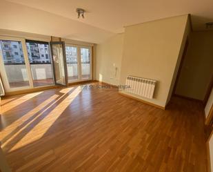 Living room of Flat to rent in Ourense Capital   with Heating, Terrace and Storage room