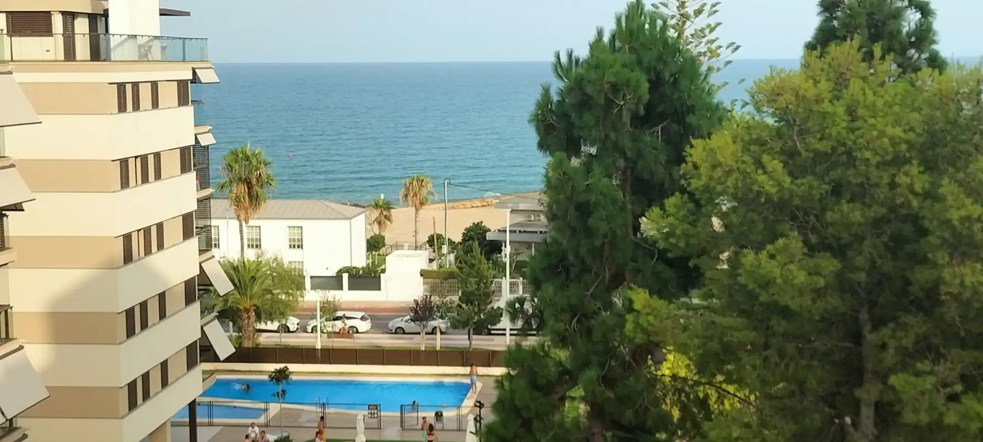 Piscina de Apartament en venda en Benicasim / Benicàssim amb Jardí privat, Terrassa i Traster