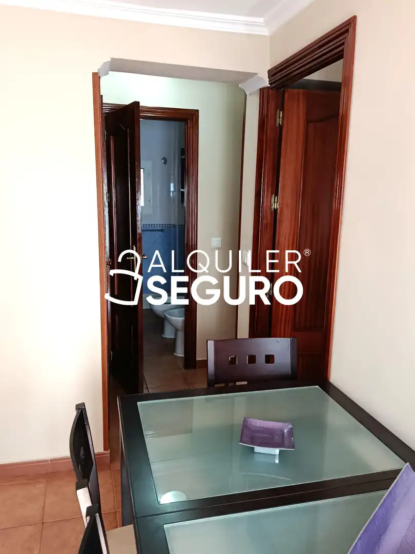 Wohnung zur Miete in Utrera mit Klimaanlage, Terrasse und Möbliert