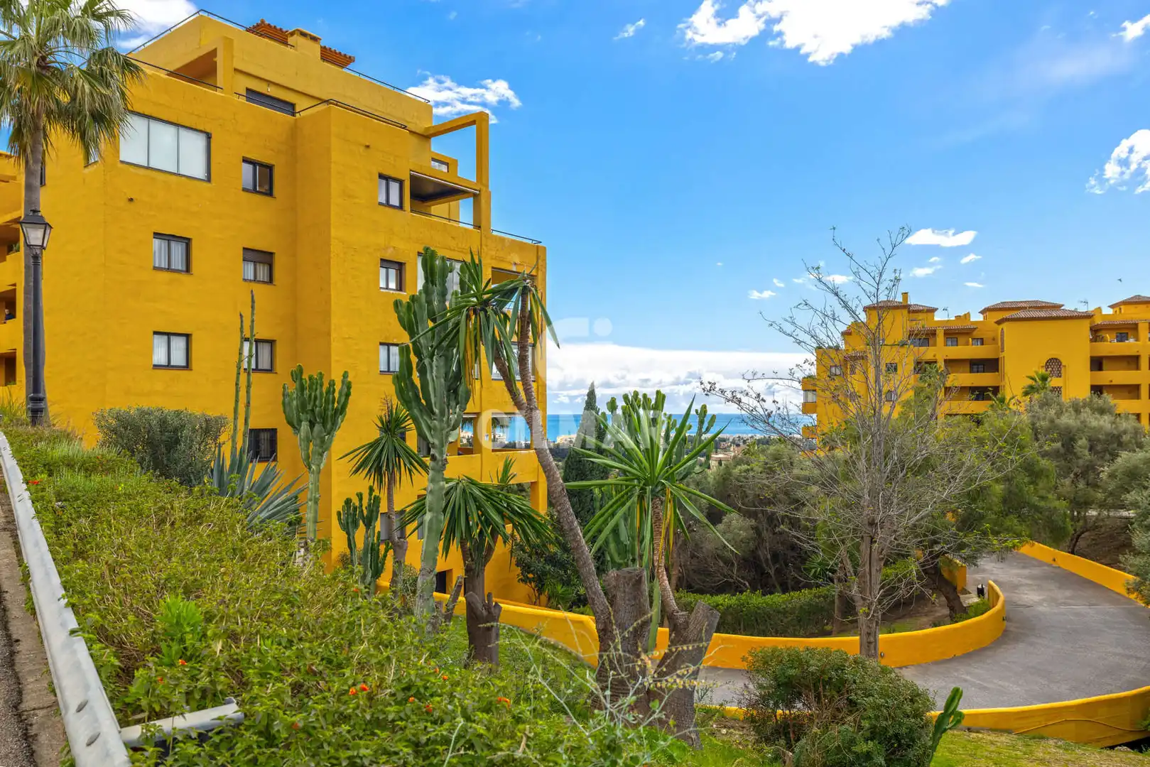 Apartament amb terrassa en venda a Selwo, imagen 66