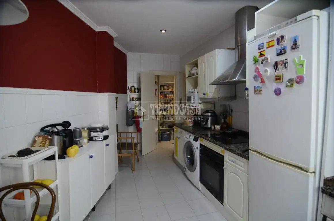 Cocina de Piso en venta en Santander con Calefacción, Terraza y Balcón
