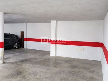 Einzelparkplatz mit Aufzug zum Verkauf in Centro