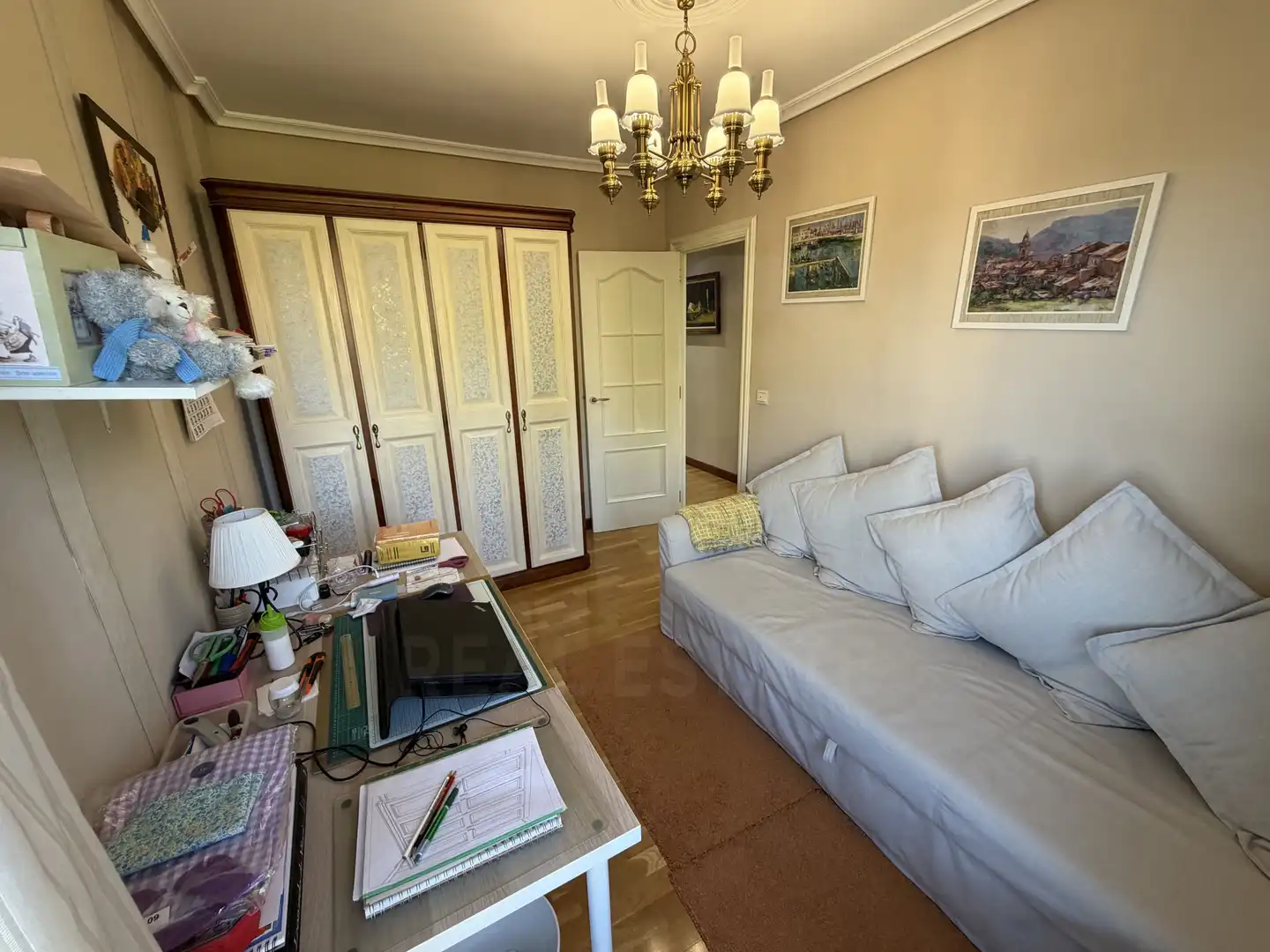 Bedroom of Flat for sale in Arturo Eyries