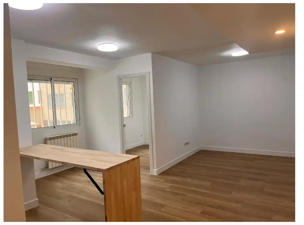 Flat for sale in Zaragoza  with Heating