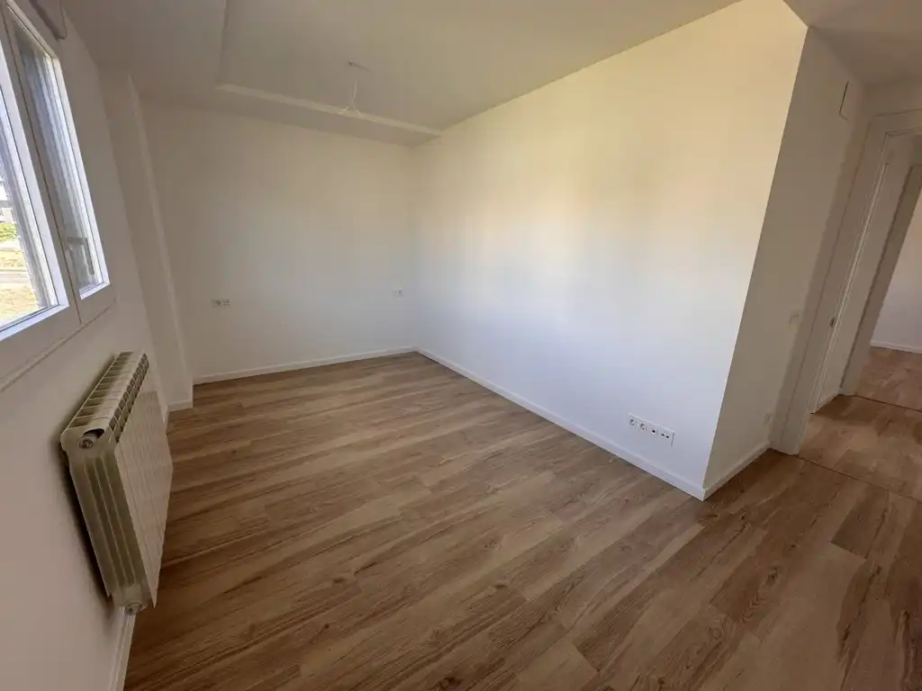Bedroom of Flat for sale in Viana  with Heating, Parquet flooring and Terrace