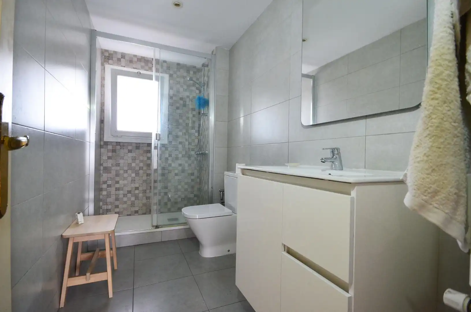 Bathroom of Attic for sale in Zaragoza  with Air Conditioner, Heating and Terrace