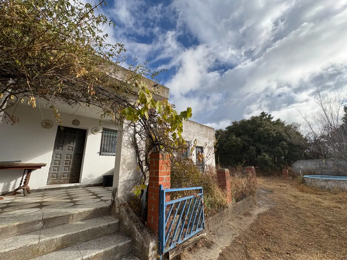 Exterior view of Country homes for sale in Cenicientos