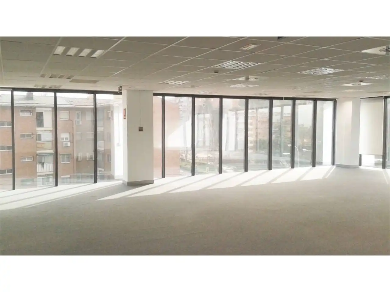 Office for rent in Madrid  with Air Conditioner, Heating and Alarm