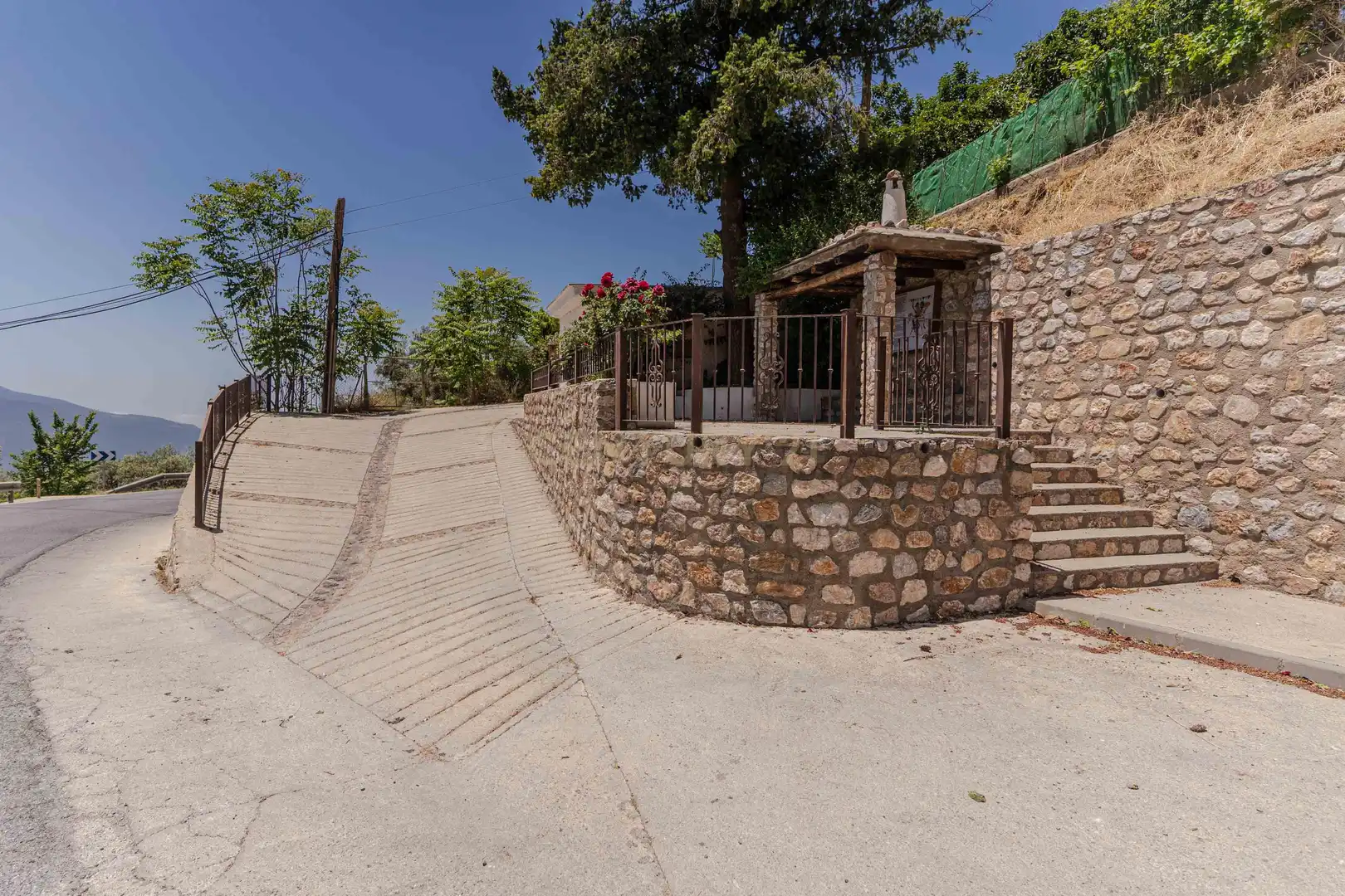 Vista exterior de Finca rústica en venta en Carataunas con Jardín privado, Trastero y Piscina