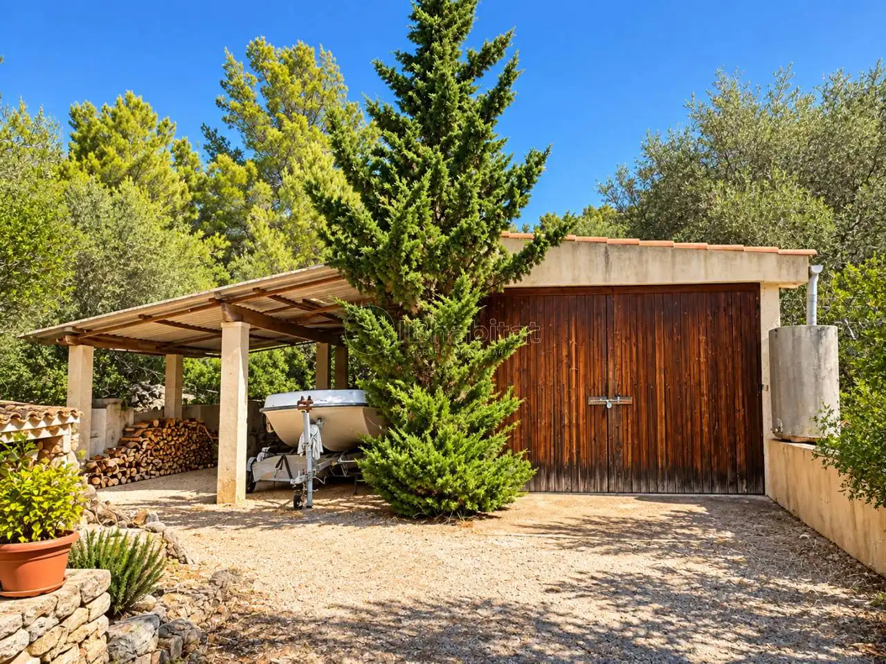 Casa rústica amb piscina en venda a Selva, imagen 37