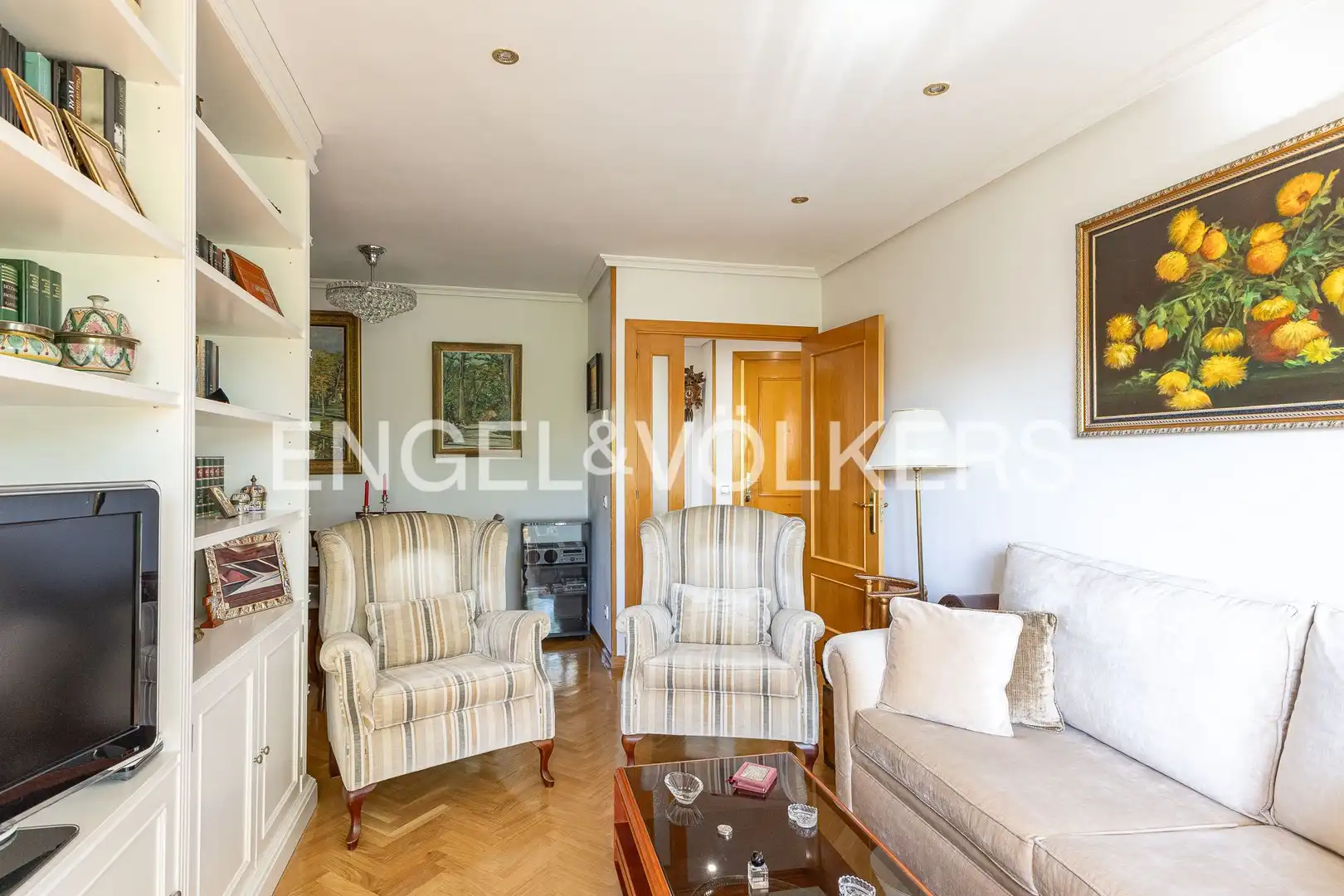 Living room of Attic for sale in Pozuelo de Alarcón  with Air Conditioner, Heating and Balcony