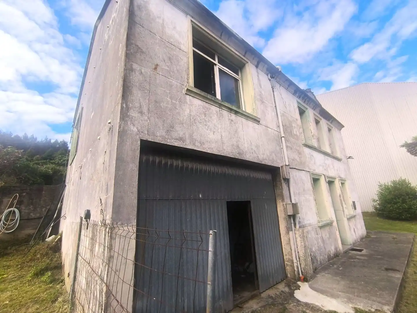 Vista exterior de Casa o xalet en venda en Arteixo amb Jardí privat