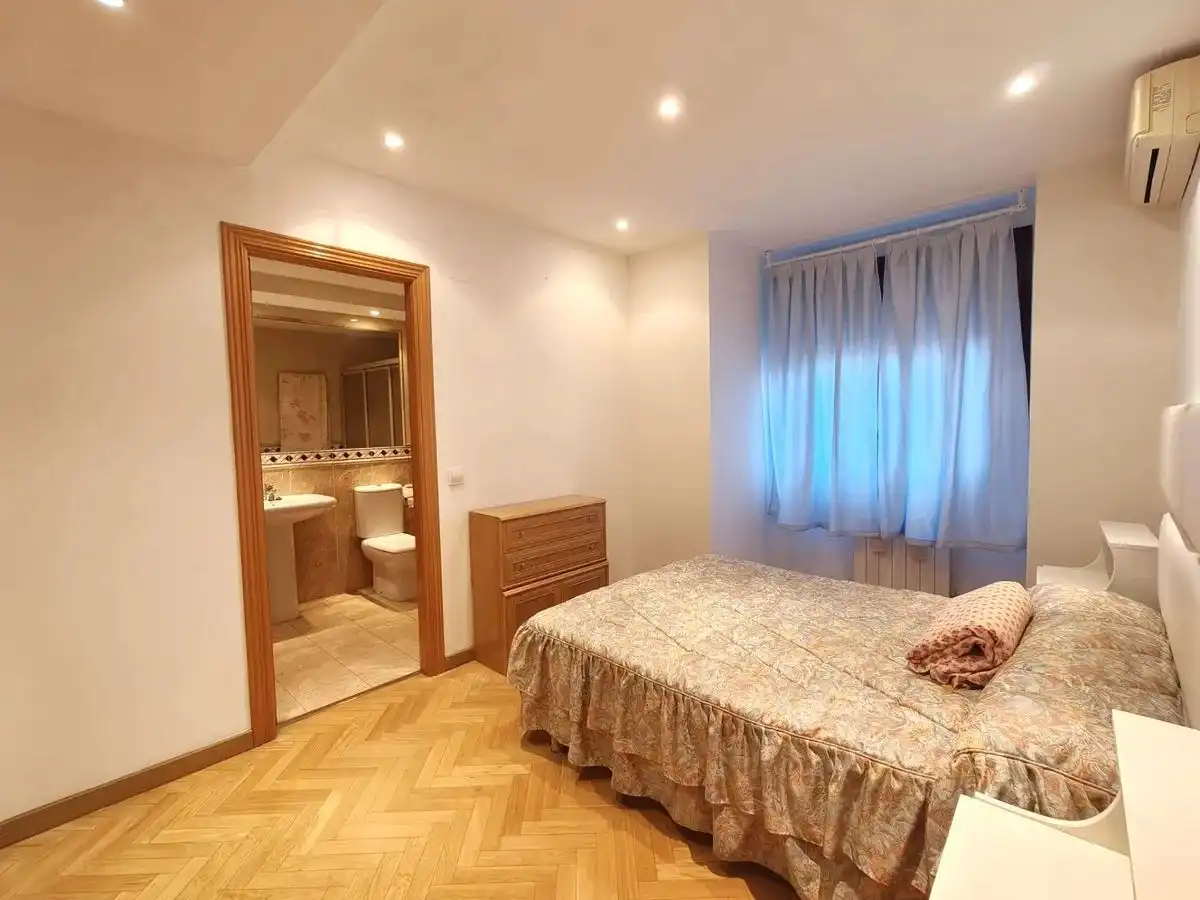 Habitación de Piso en venta en Madrid con Aire acondicionado, Calefacción y Parquet