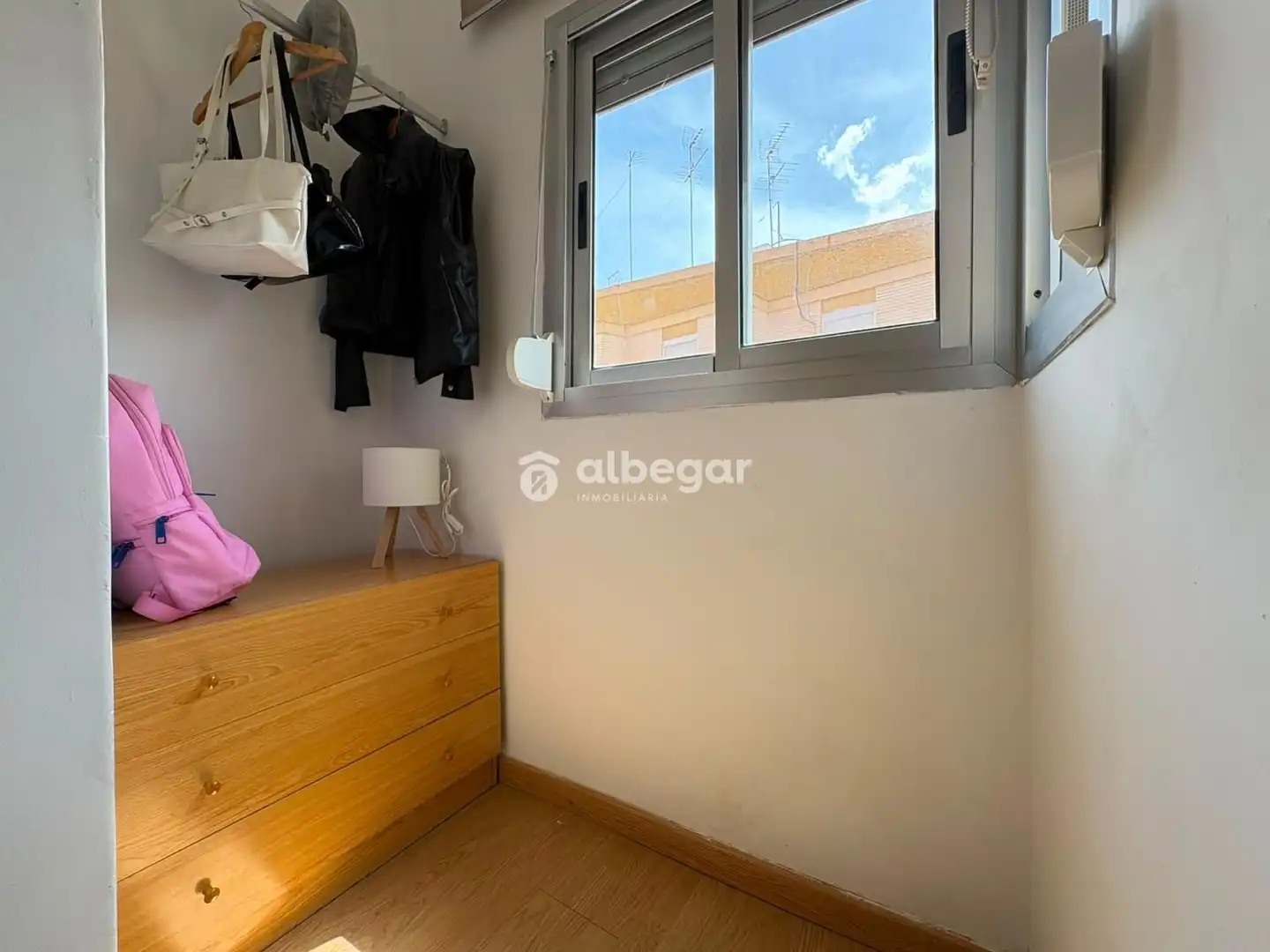 Habitación de Piso en venta en Quart de Poblet con Aire acondicionado y Amueblado