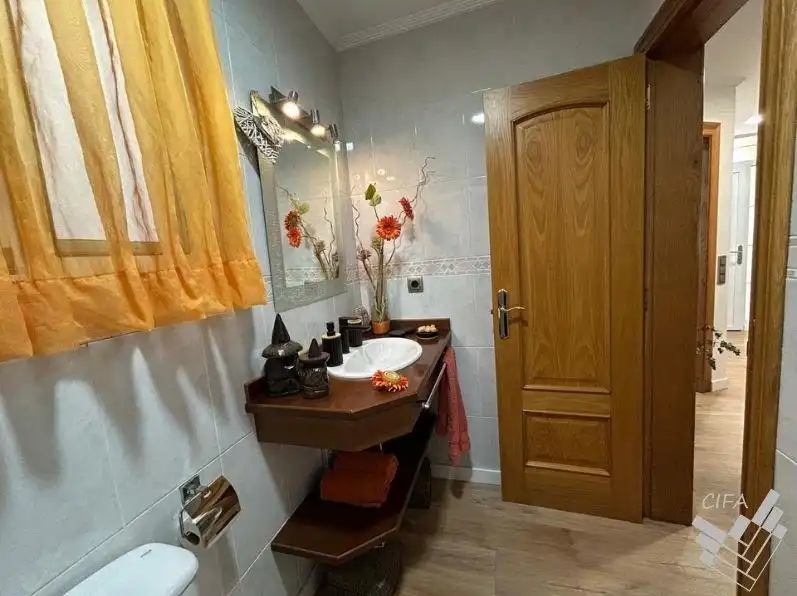 Baño de Casa o chalet en venta en Vinaròs con Aire acondicionado, Calefacción y Parquet