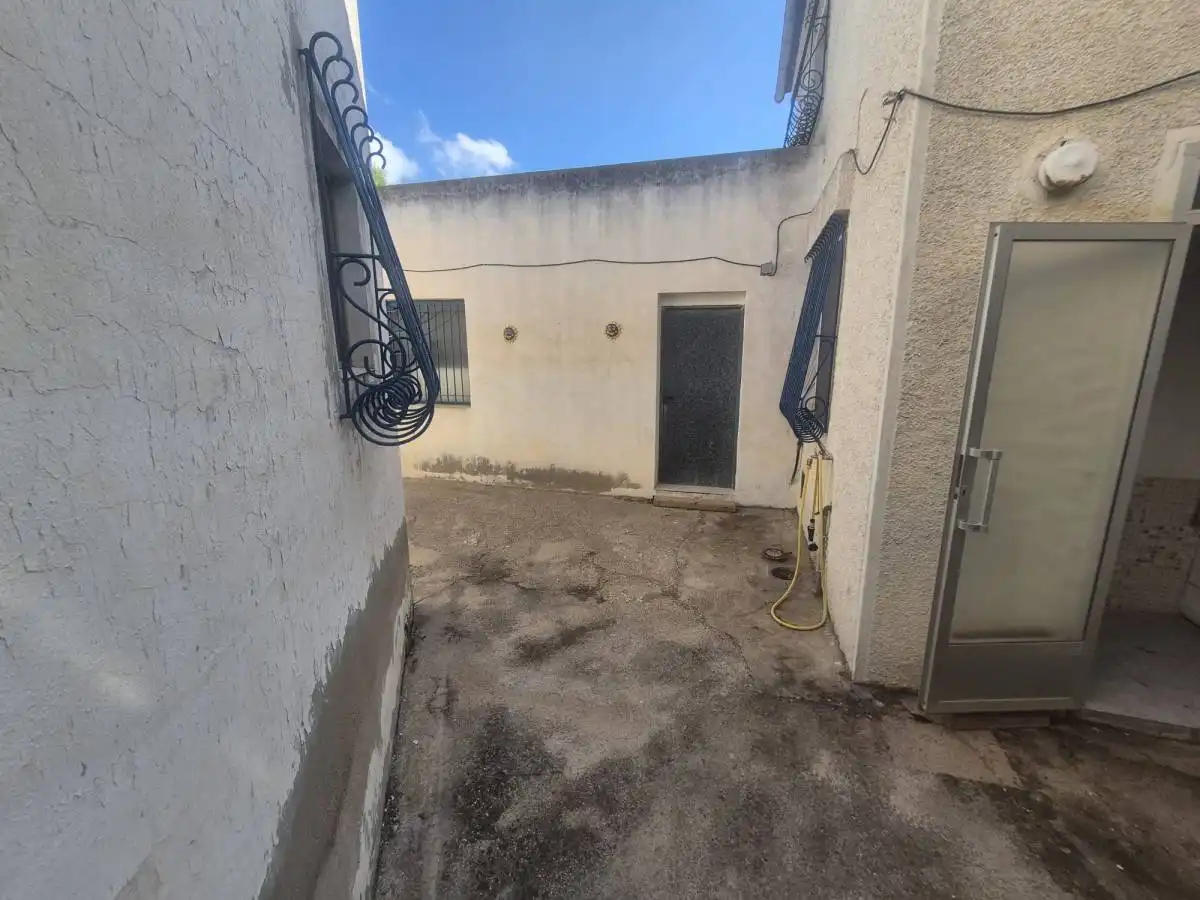 Vista exterior de Casa o xalet de lloguer en Crevillent amb Calefacció, Terrassa i Piscina