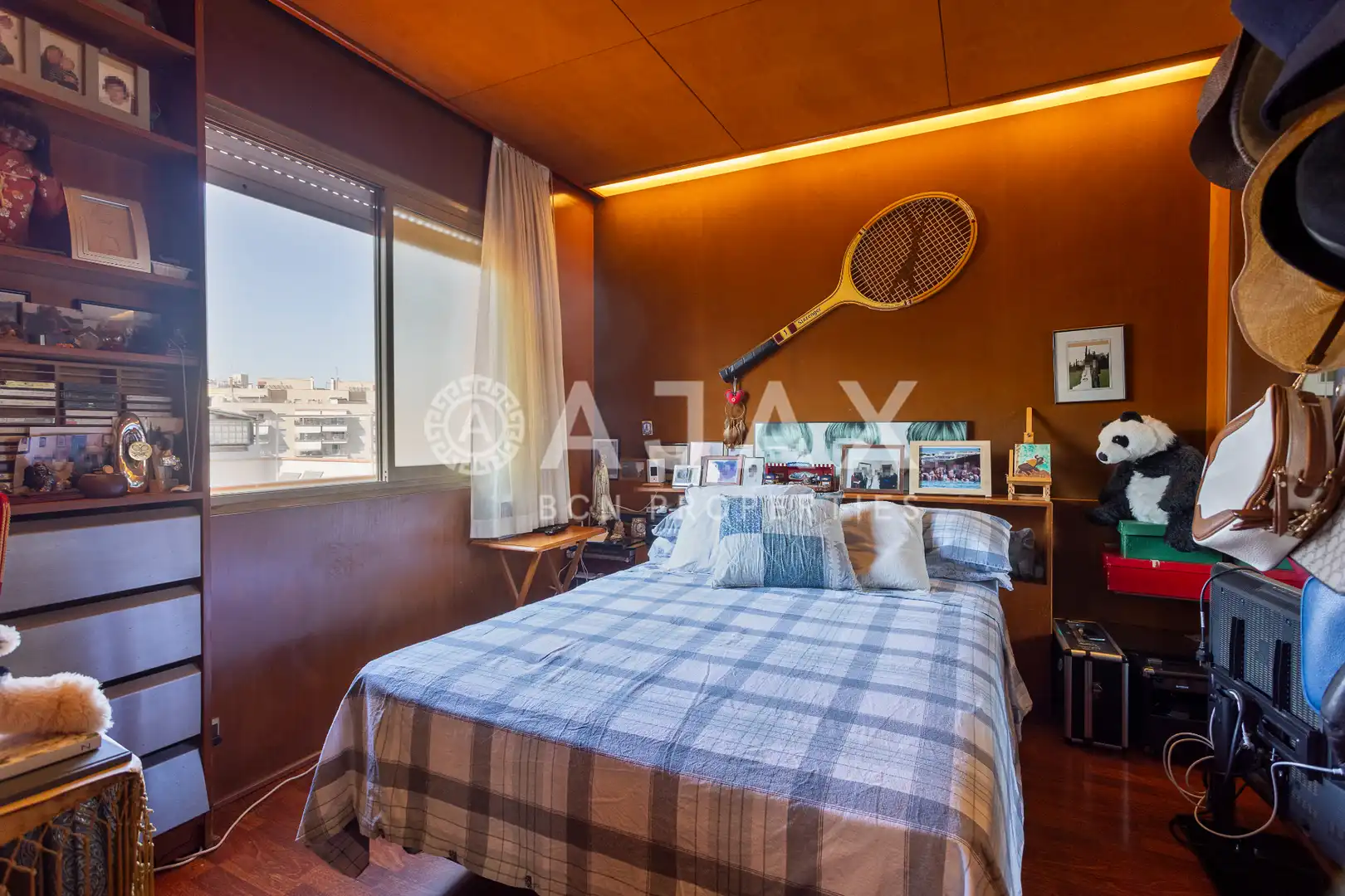 Habitación de Ático en venta en Barcelona con Aire acondicionado, Calefacción y Terraza