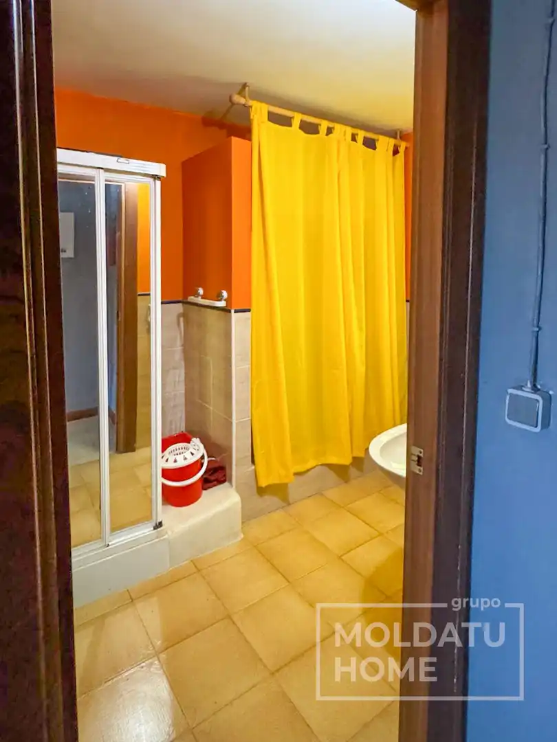 Baño de Casa o chalet en venta en Lodosa con Calefacción, Jardín privado y Terraza
