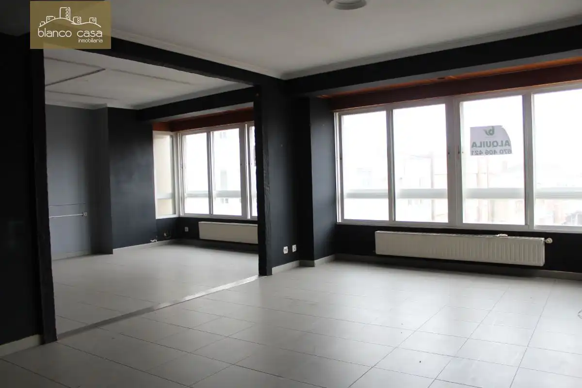 Office space with lift to rent in Carballo, imagen 5