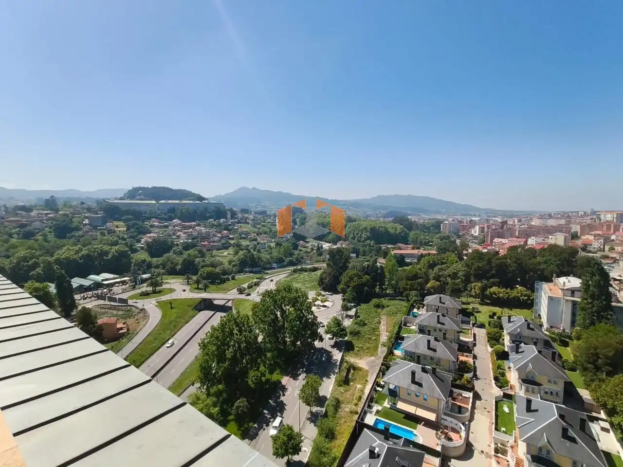 Vista exterior de Ático en venta en Vigo  con Aire acondicionado, Calefacción y Terraza