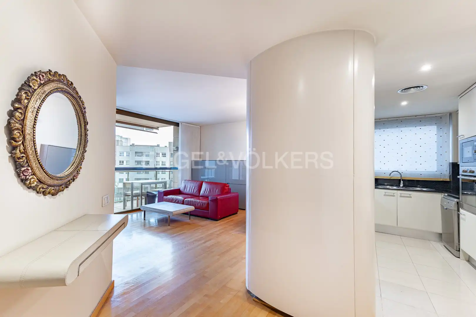 Außenansicht von Wohnung zur Miete in Barcelona mit Klimaanlage, Heizung und Parkett