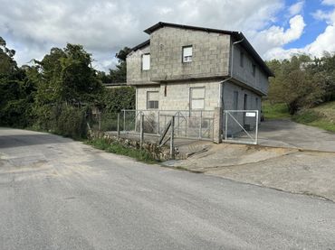 Nave industrial in vendita a Arbo