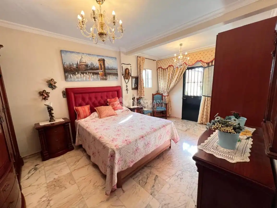 Casa amb terrassa en venda a Arco Norte - Avda España, imagen 22