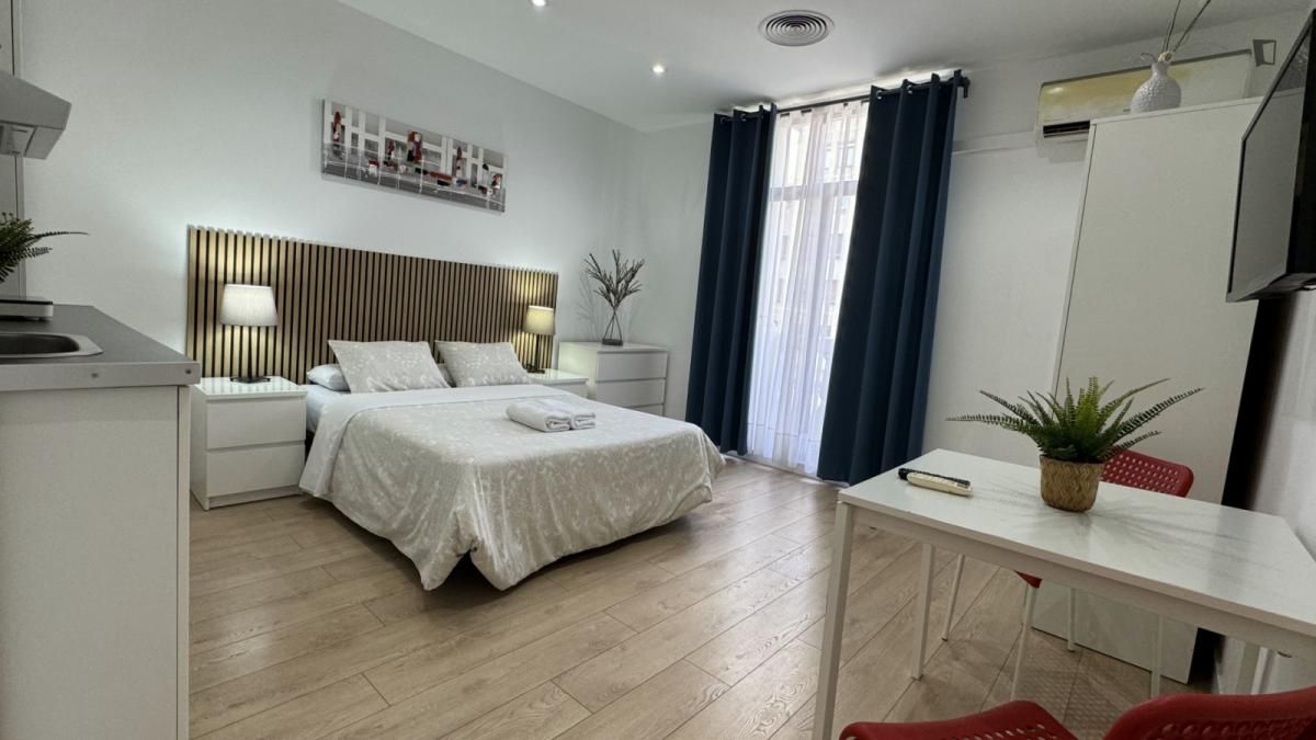 Study for rent in Palacio