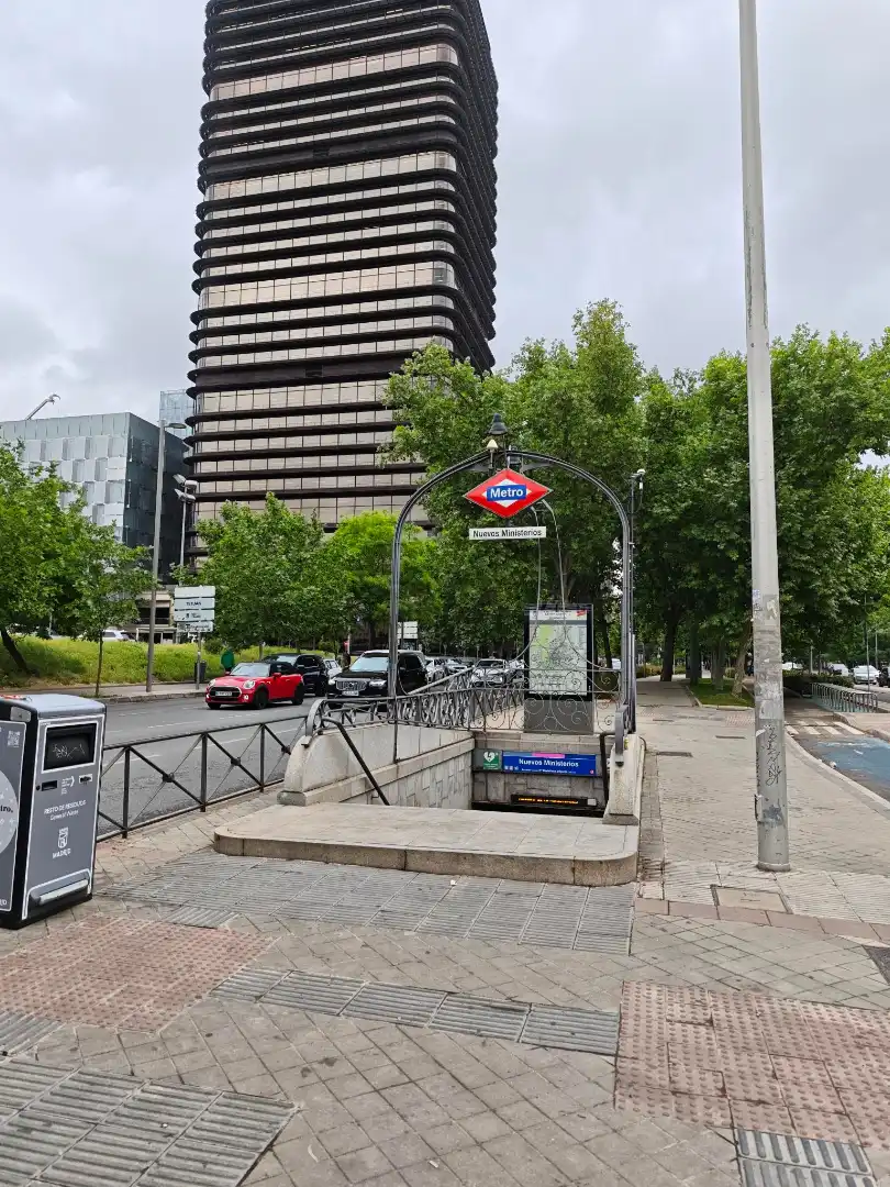 Vista exterior de Oficina de alquiler en Madrid con Aire acondicionado y Calefacción