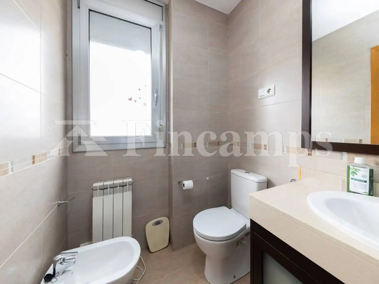 Bathroom of Attic for sale in Terrassa  with Air Conditioner, Heating and Parquet flooring