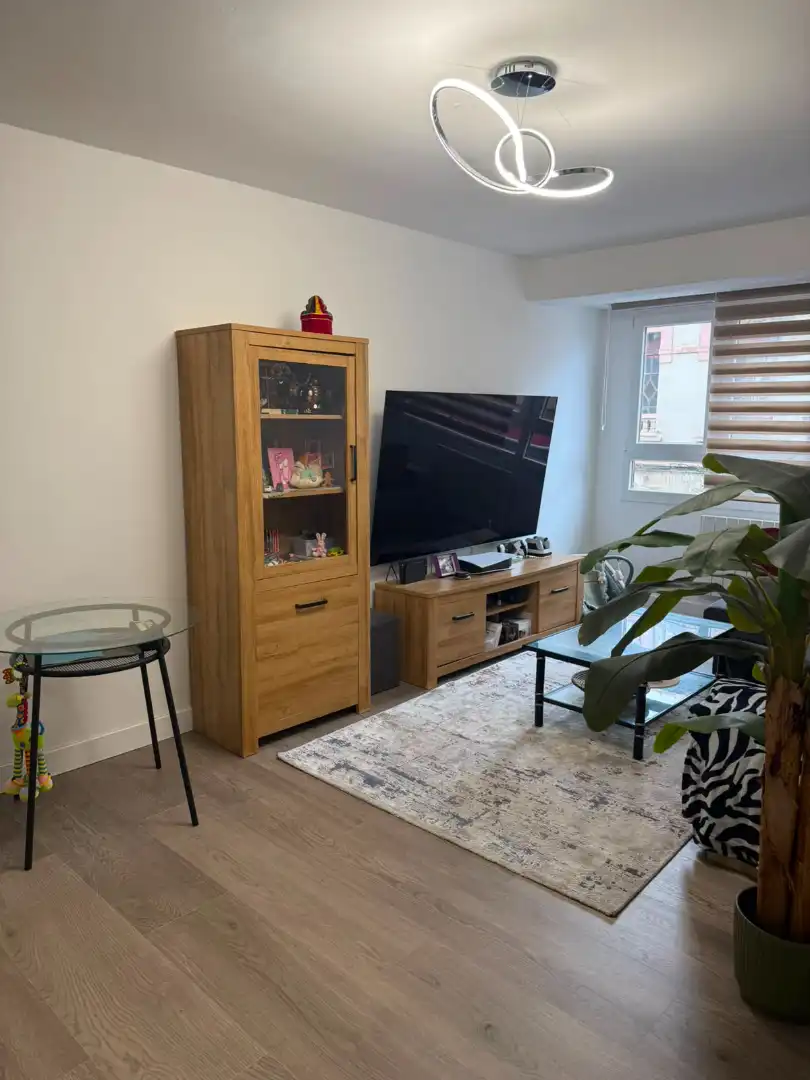 Wohnzimmer von Wohnung zum Verkauf in Oviedo  mit Heizung, Parkett und Möbliert